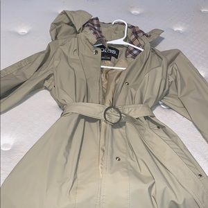 Vintage Totes Trench Coat!